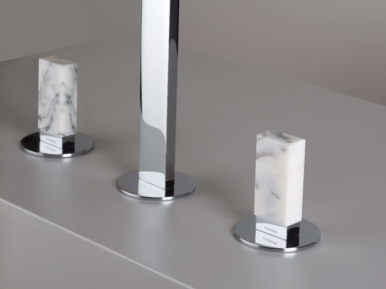 Design et matière : les robinets aux poignées en pierre naturelle