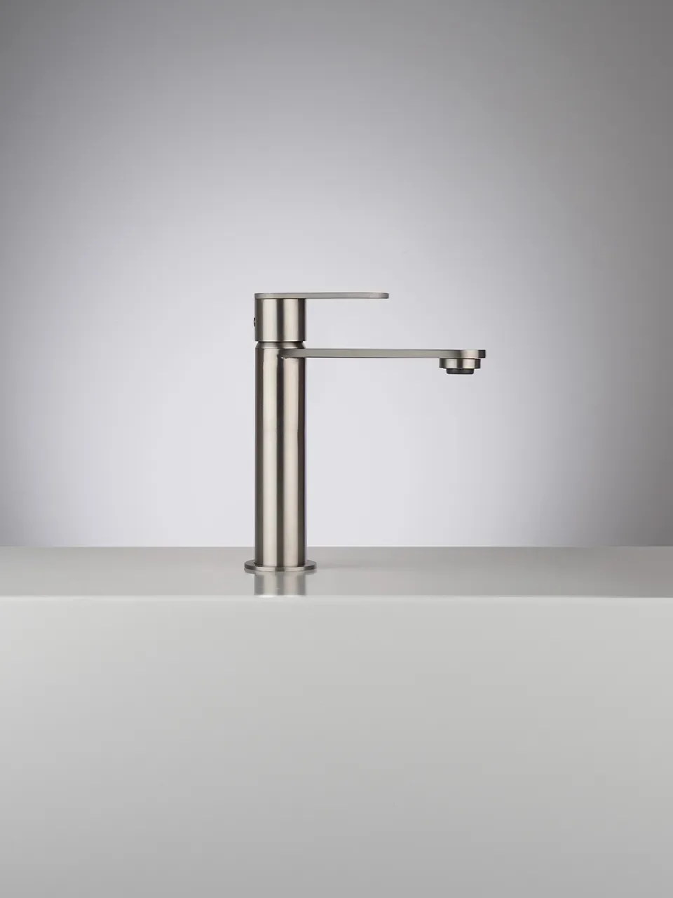 Linea, design essentiel en acier inoxydable 316L